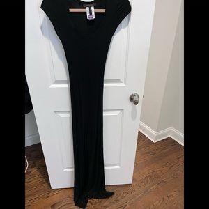 Bcbg black maxi dress, stretchy material. Simple classic